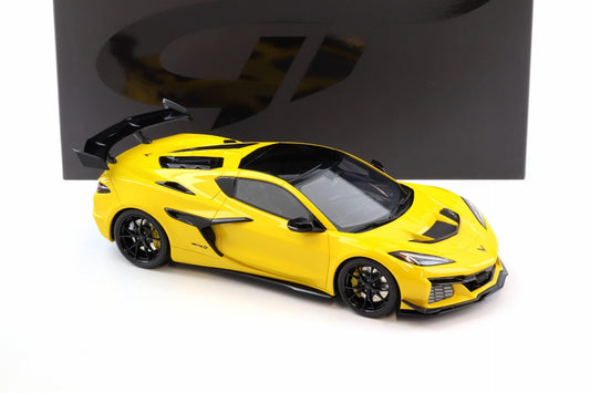 GT Spirit 2025 Chevy Corvette C8 ZR1 Competition Yellow Tintcoat 1:18