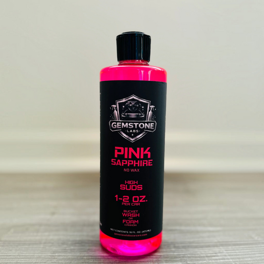 T-Top Vibes Pink Sapphire high-foam car shampoo in a clear bottle with bright pink liquid and black label